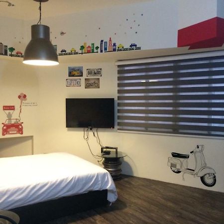 Traveler Station R15 Apartman Kaohsziung Kültér fotó