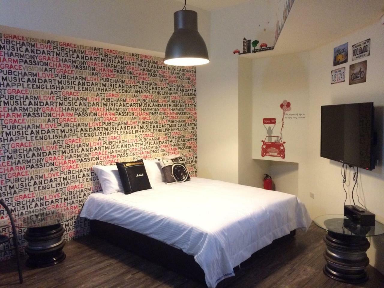 Traveler Station R15 Apartman Kaohsziung Kültér fotó