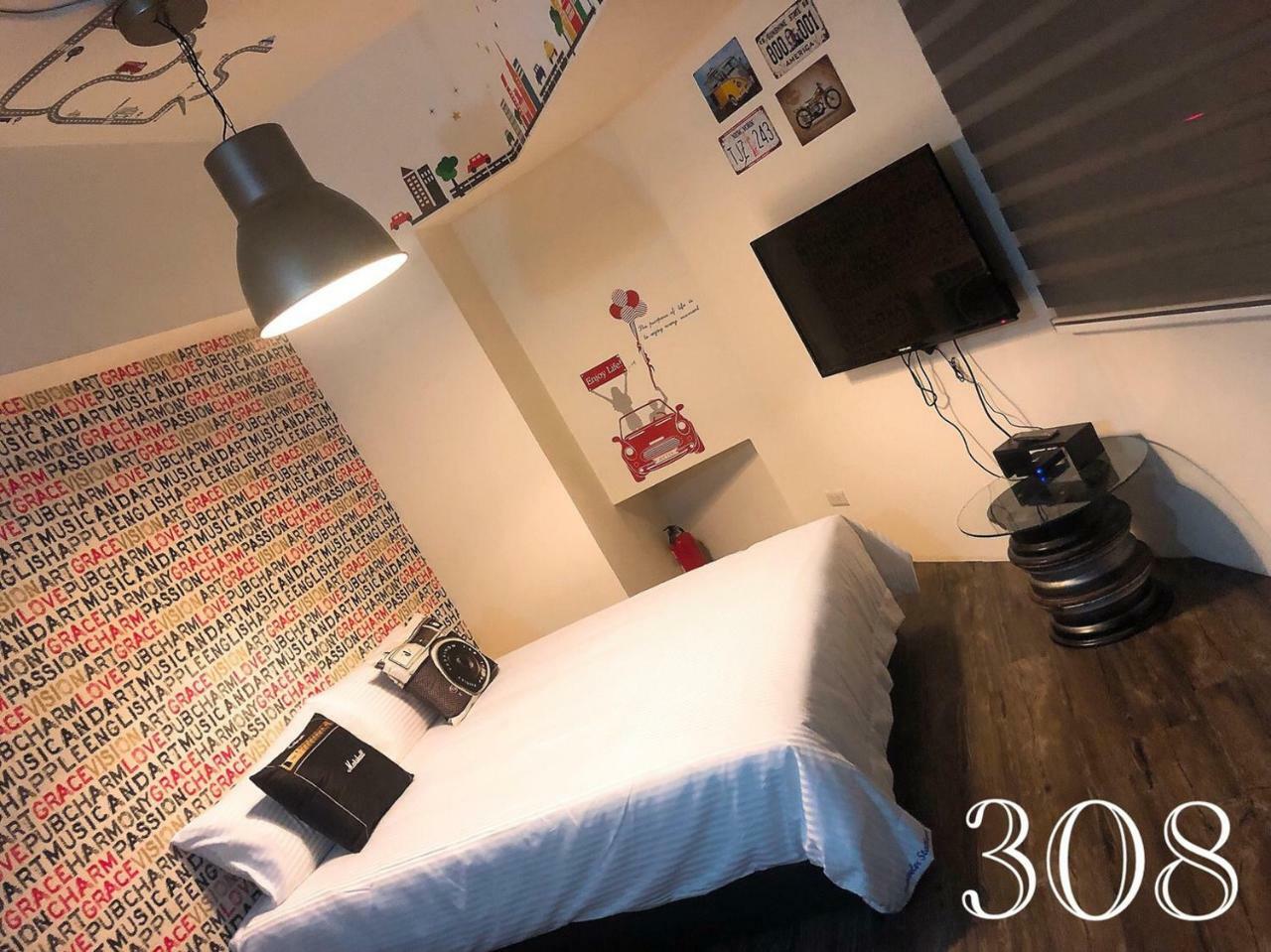 Traveler Station R15 Apartman Kaohsziung Kültér fotó
