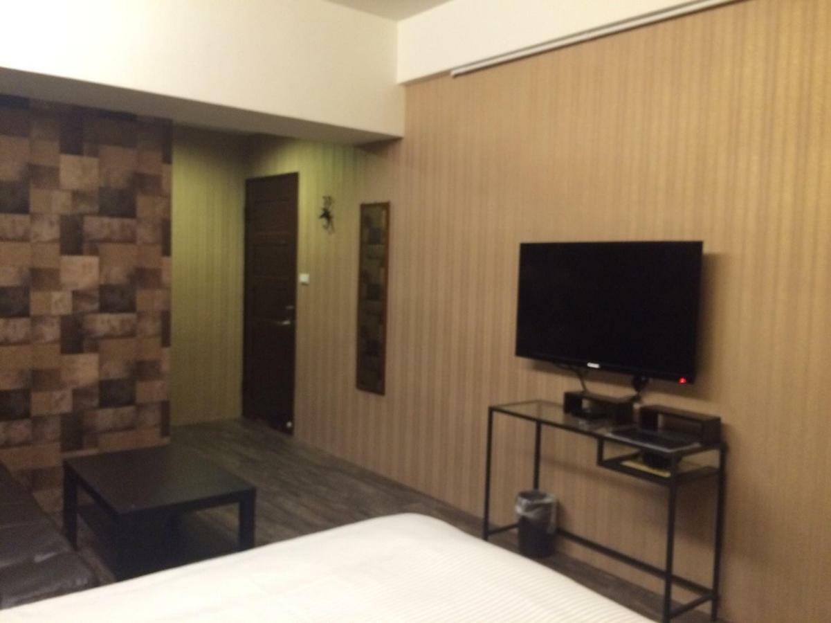 Traveler Station R15 Apartman Kaohsziung Kültér fotó