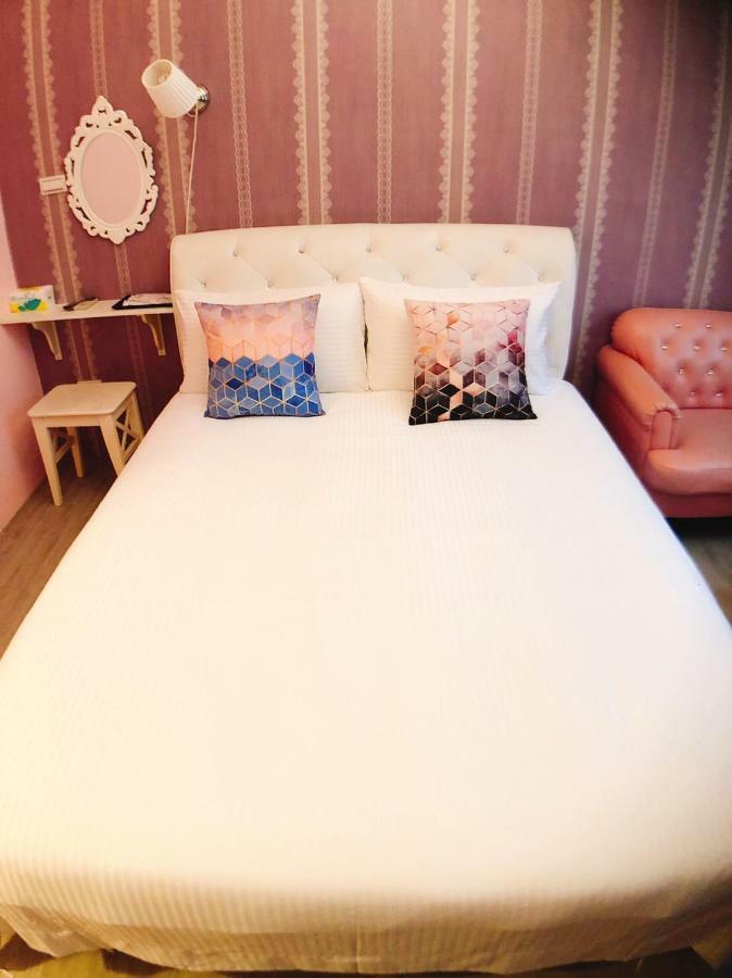 Traveler Station R15 Apartman Kaohsziung Kültér fotó