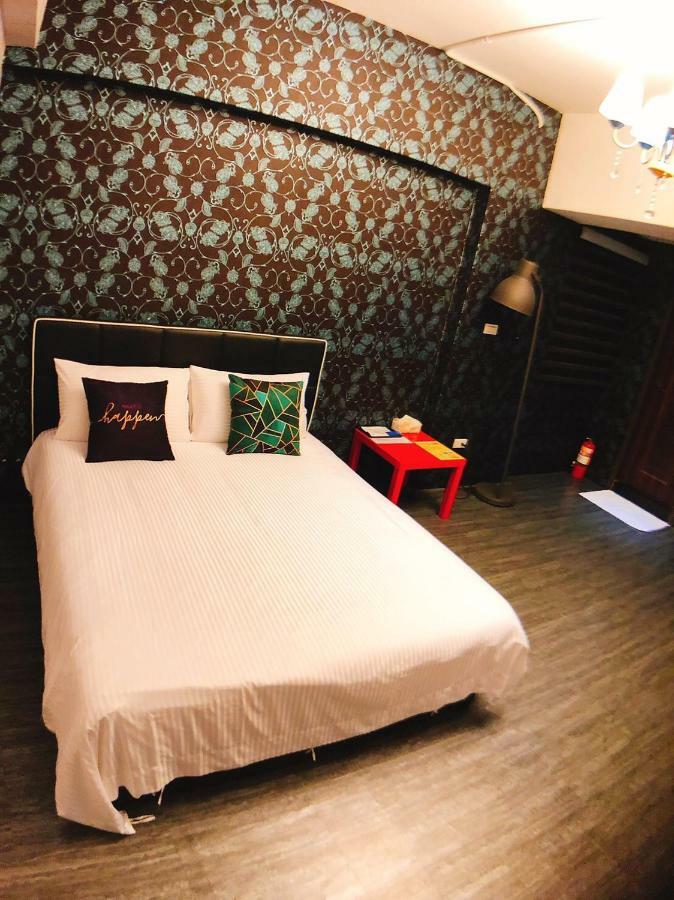 Traveler Station R15 Apartman Kaohsziung Kültér fotó